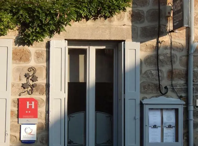 호텔 Restaurant Le Dolmen Saint-Bonnet-le-Château